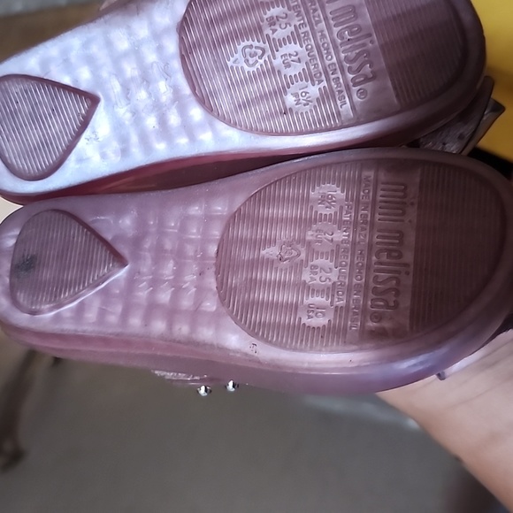 Mini Melissa - Picture 2 of 3